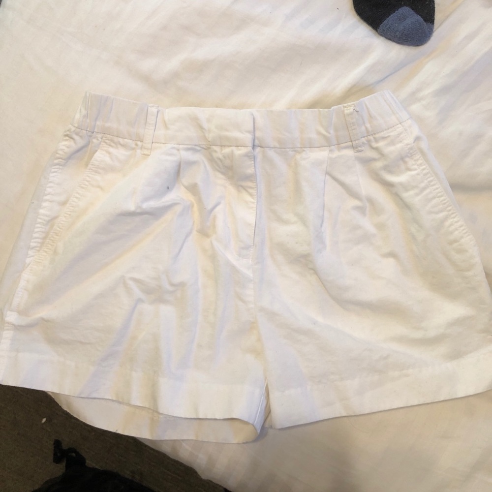 Gap white shorts